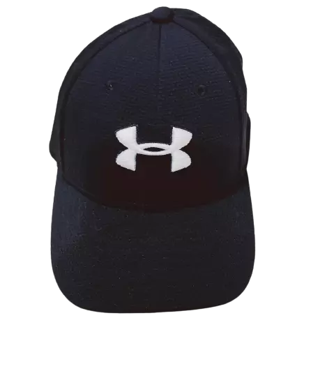 Gorra negra logo blanca cerrada